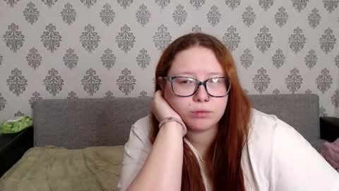 Chloe online show from 10/15/25, 07:30