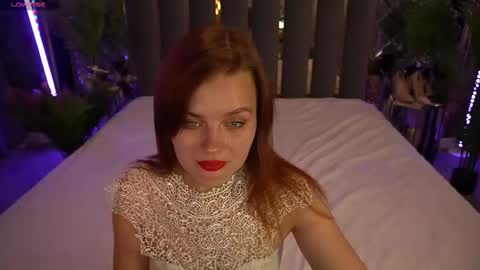 Snapshot of reddoll_ chatting on 10/08/25, 08:39 Lily online show from 10/08/25, 08:39