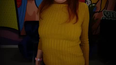 Snapshot of reddoll_ chatting on 11/11/25, 05:24 Lily online show from 11/11/25, 05:24