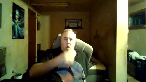 reddragon1195 online show from 12/26/24, 05:15