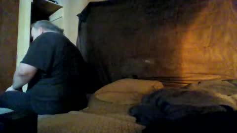 reddragon1195 online show from 11/09/25, 06:44