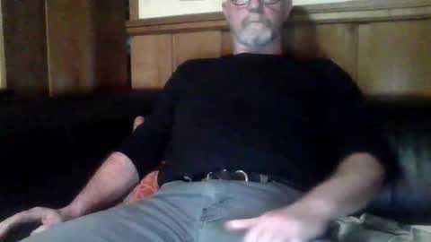 redfox60010 online show from 04/20/26, 10:33