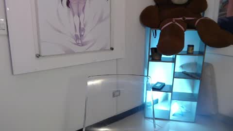 Mere  online show from 04/10/26, 11:37