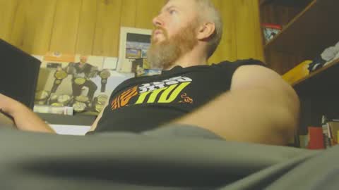 theredhead4fun online show from 02/19/25, 04:34