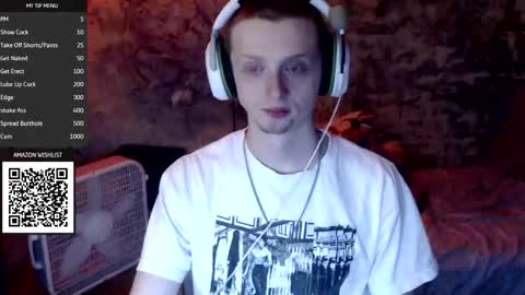 Snapshot of redhead6inch chatting on 10/21/25, 10:54 RedHead6Inch online show from 10/21/25, 10:54