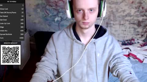 Snapshot of redhead6inch chatting on 10/24/25, 12:23 RedHead6Inch online show from 10/24/25, 12:23