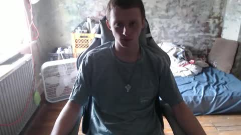 Snapshot of redhead6inch chatting on 11/25/25, 03:23 RedHead6Inch online show from 11/25/25, 03:23