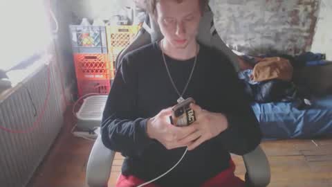 Snapshot of redhead6inch chatting on 01/06/26, 04:43 RedHead6Inch online show from 01/06/26, 04:43