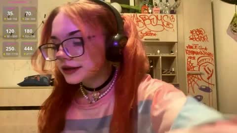 Snapshot of redheadcatxd chatting on 04/19/26, 09:28 Eva online show from 04/19/26, 09:28