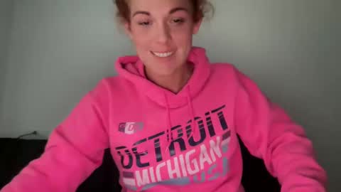 Redheaded Fox online show from 01/22/25, 06:20