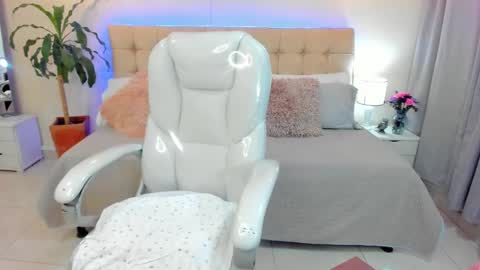 Lupe online show from 01/10/25, 01:42