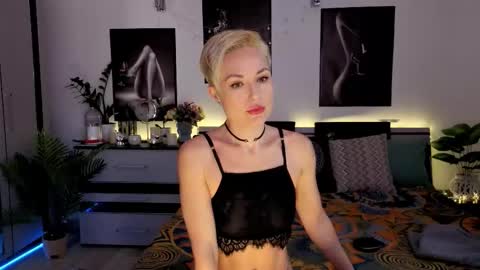 Snapshot of redhotline chatting on 02/15/26, 11:52 Alex online show from 02/15/26, 11:52