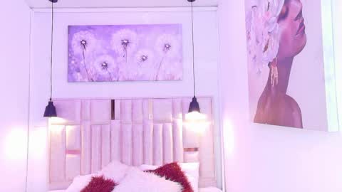 Snapshot of redhotter_ chatting on 05/27/26, 01:57 Lili Lopez online show from 05/27/26, 01:57