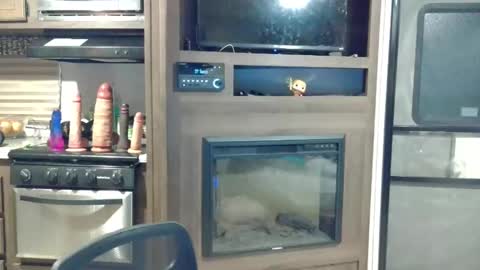 Snapshot of redinthebed chatting on 12/16/24, 11:18 InkedGinger online show from 12/16/24, 11:18