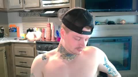 Snapshot of redinthebed chatting on 01/01/25, 09:31 InkedGinger online show from 01/01/25, 09:31