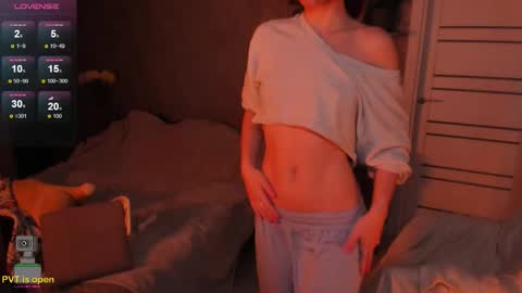 Stephanie online show from 12/05/25, 10:24