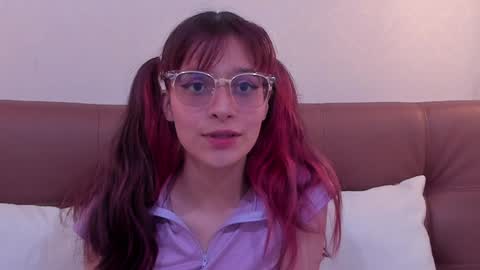 Snapshot of redmeloddy chatting on 01/08/25, 07:13 Meloddy online show from 01/08/25, 07:13