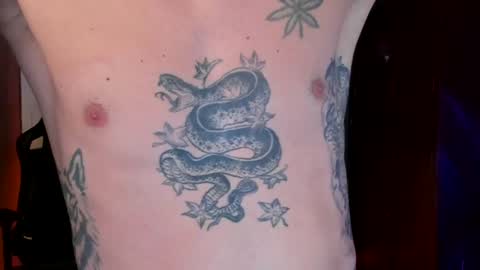 Red online show from 12/19/24, 09:38