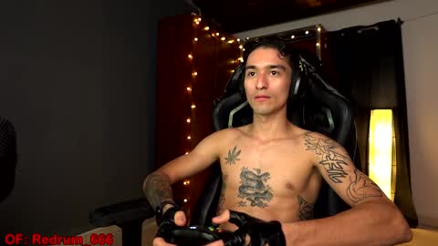 Red online show from 12/24/24, 10:06