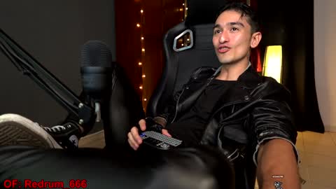 Red online show from 12/29/24, 01:24