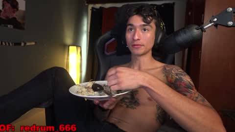 Red online show from 01/21/25, 05:41