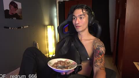 Red online show from 01/23/25, 06:14