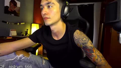 Red online show from 02/11/25, 05:50