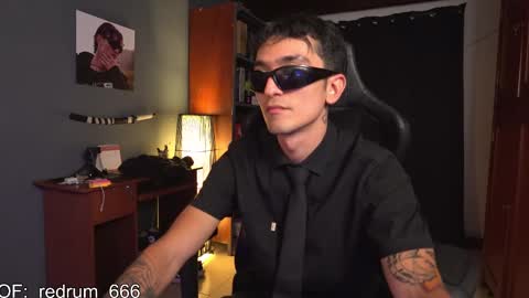 Red online show from 02/17/25, 12:32