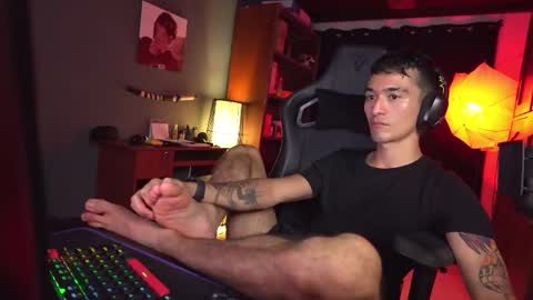 Red online show from 03/04/25, 09:11