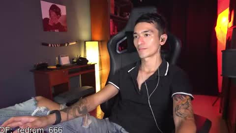 Red online show from 03/10/25, 06:56