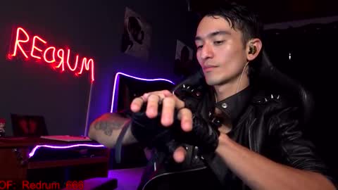 Red online show from 09/18/25, 04:31