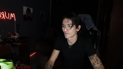 Red online show from 04/12/26, 04:06