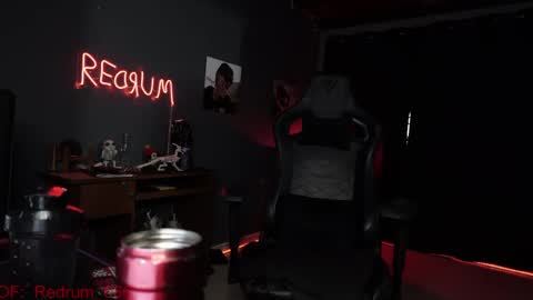 Snapshot of redrum_696 chatting on 04/24/26, 01:57 Red online show from 04/24/26, 01:57