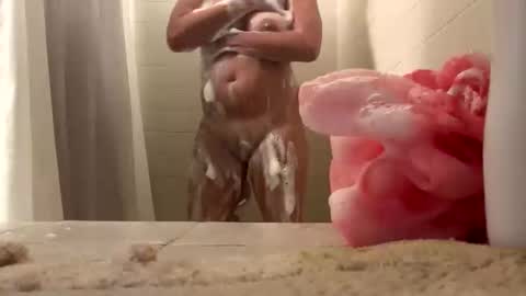 Snapshot of reds_riding_you chatting on 10/07/25, 02:42 Red online show from 10/07/25, 02:42