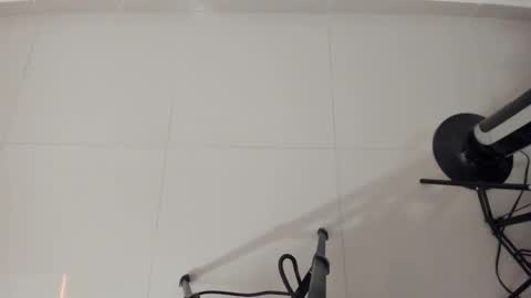 redski77 online show from 02/22/26, 06:35