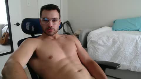redstar461163 online show from 05/31/26, 08:32