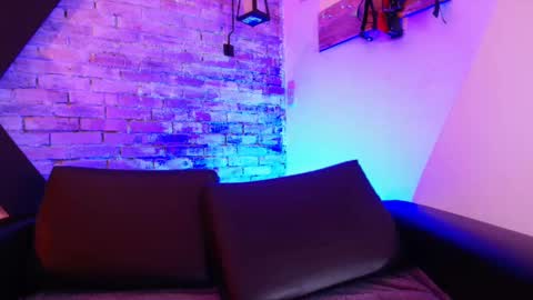   online show from 09/28/25, 12:10