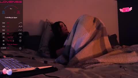 Red online show from 11/15/25, 12:52