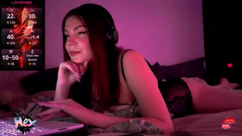 Red online show from 06/05/26, 04:02