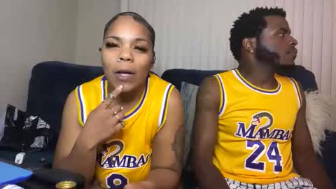 Snapshot of reekanddes chatting on 11/15/25, 05:16 reekanddes online show from 11/15/25, 05:16