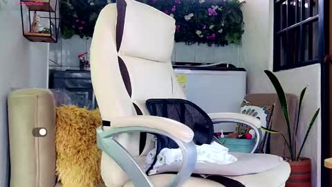 Yanella online show from 03/29/26, 01:11