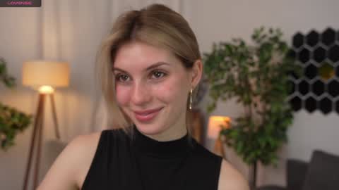 JessyinCherri yang online show from 12/13/24, 07:25