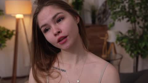 JessyinCherri yang online show from 12/19/24, 08:23