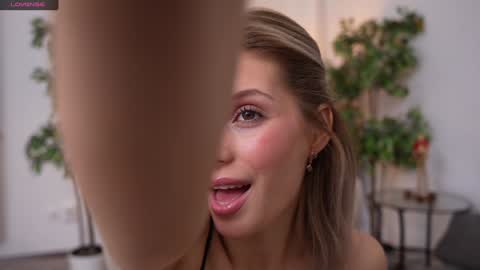 JessyinCherri yang online show from 01/23/25, 07:22