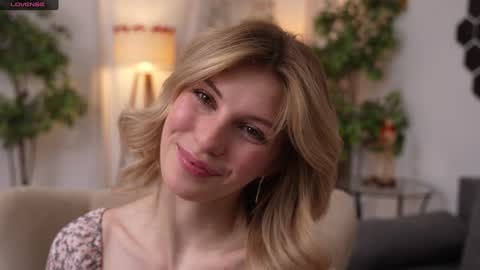 JessyinCherri yang online show from 02/06/25, 07:45