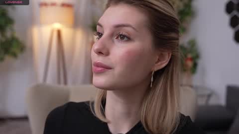 JessyinCherri yang online show from 02/09/25, 07:05