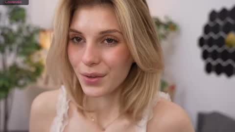 JessyinCherri yang online show from 02/13/25, 01:26