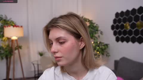 JessyinCherri yang online show from 02/16/25, 07:15