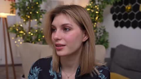 JessyinCherri yang online show from 02/21/25, 07:12