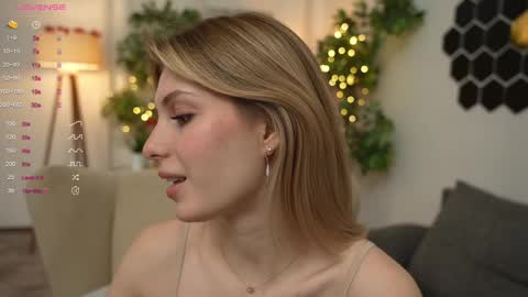 JessyinCherri yang online show from 03/03/25, 06:59